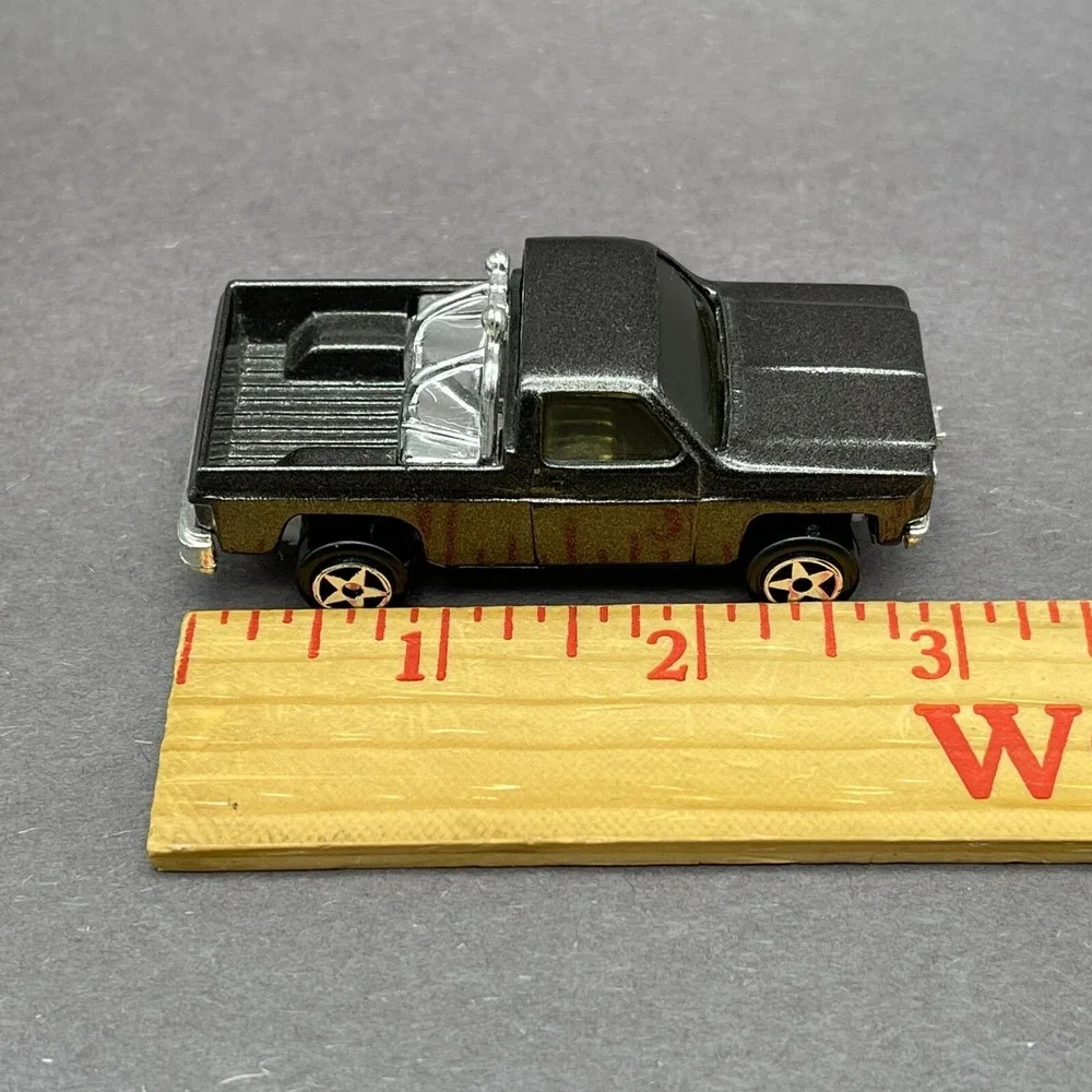 Vintage ERTL Chevrolet Chevy GMC Pickup Truck Metallic Black Diecast 1/64 Scale‎